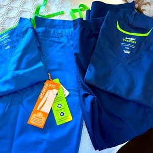 COPY - Women’s Landau scrub set. 2 pieces.